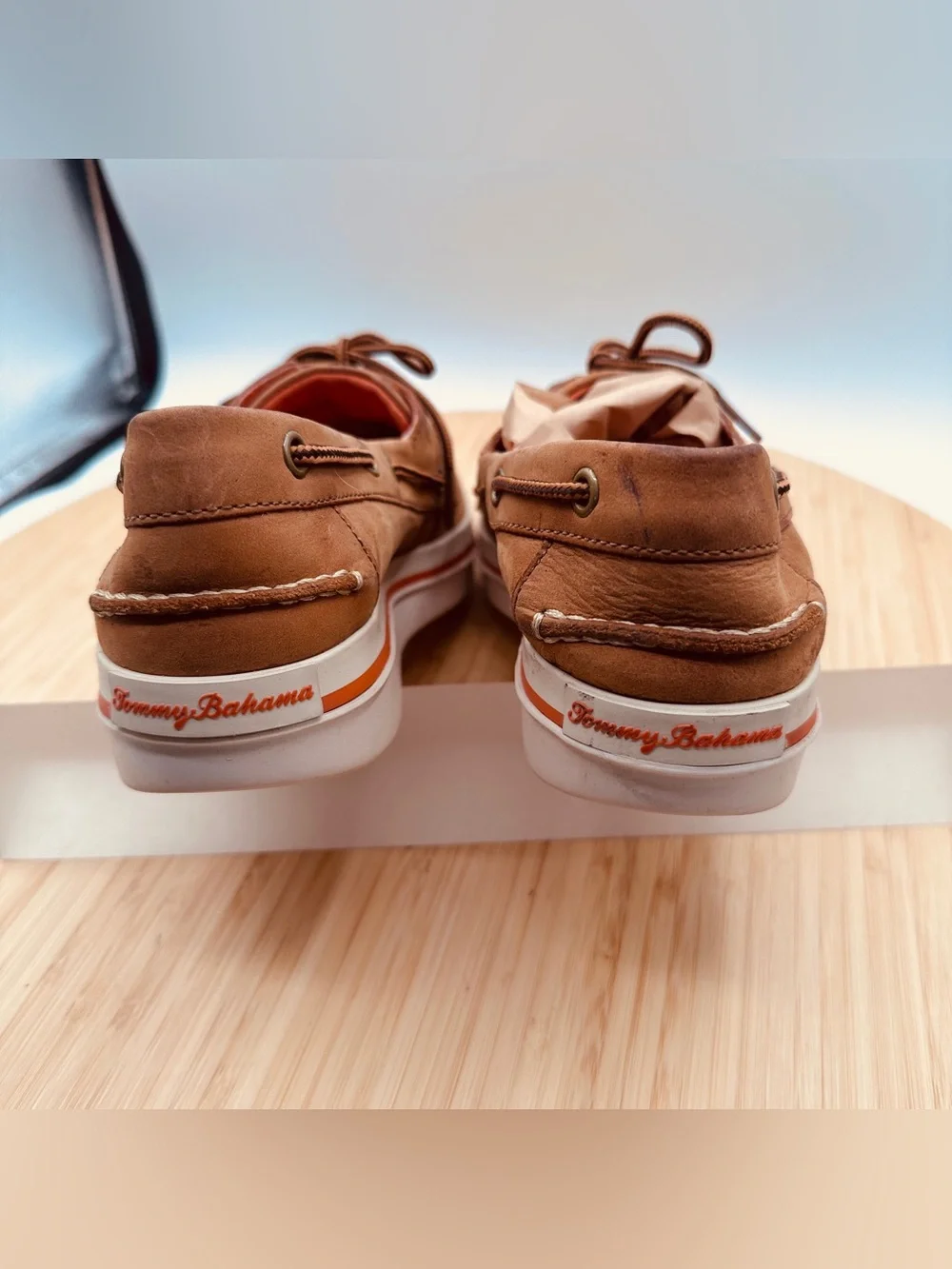 Tommy Bahama Relaxology Rester Boat Shoe - size 10